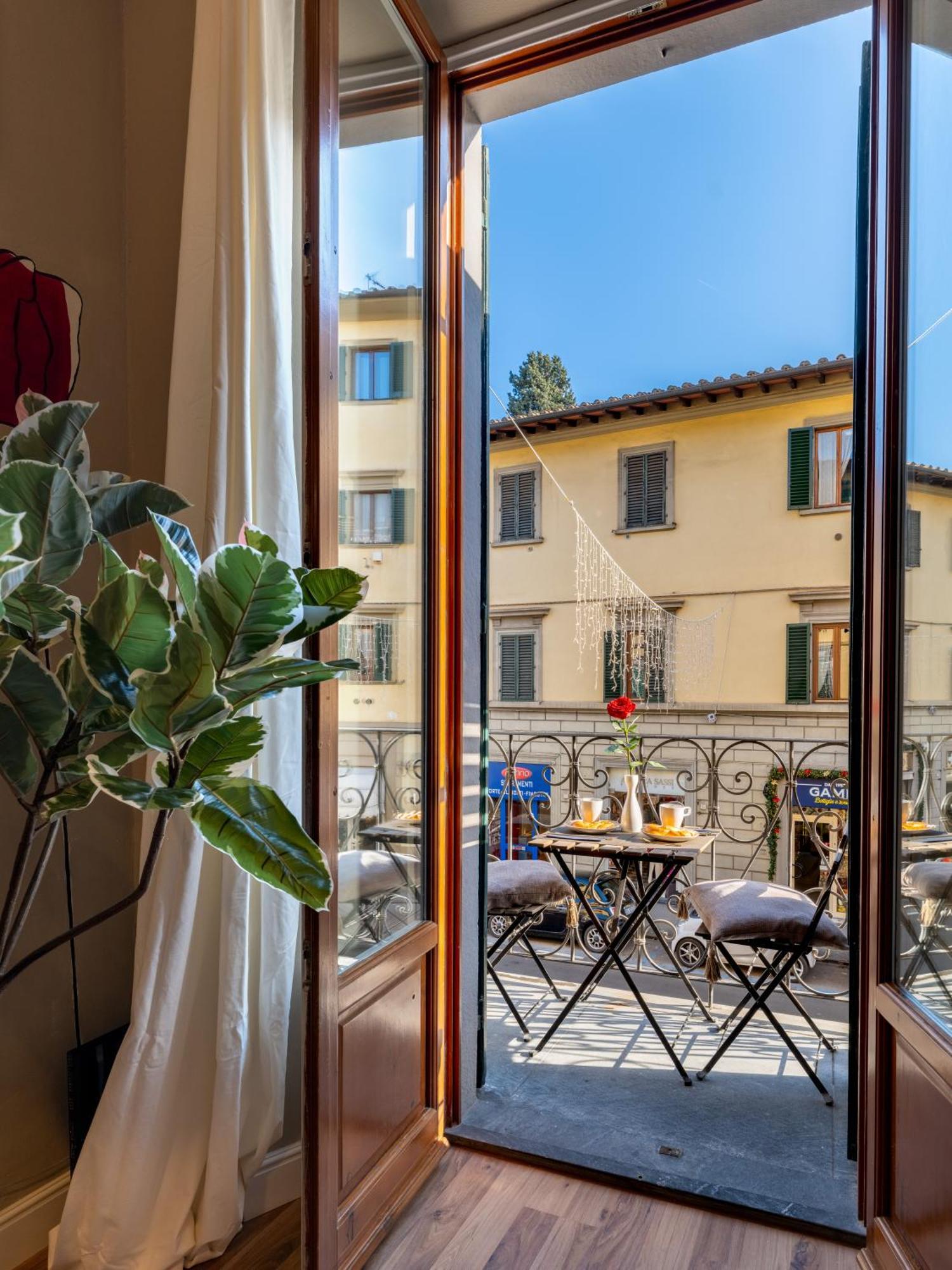 View - Porta Romana APT - Dolcevita Holiday Florencia Exterior foto